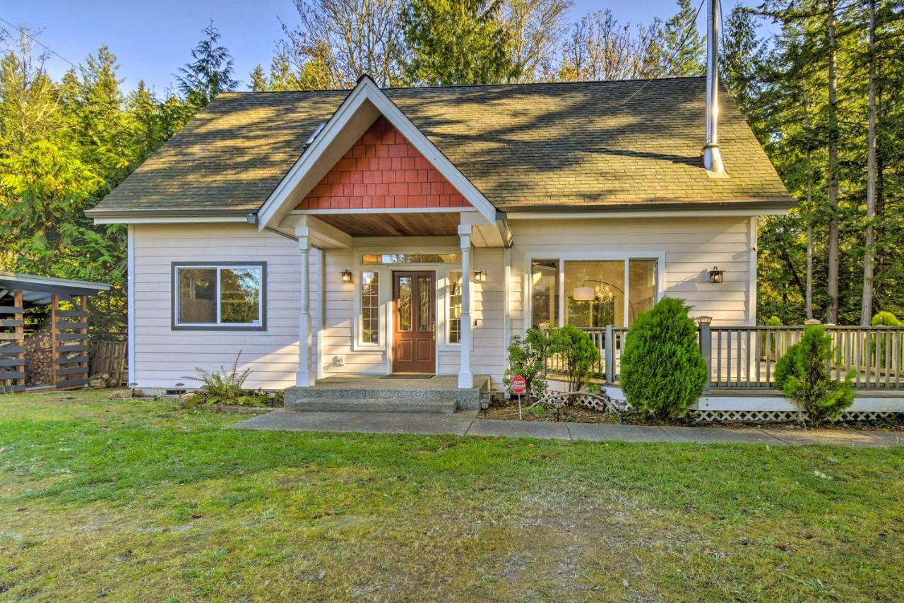 Fox Paws Luxury Cabin - Hot Tub, Fire Pit & Pines! Hansville Luaran gambar