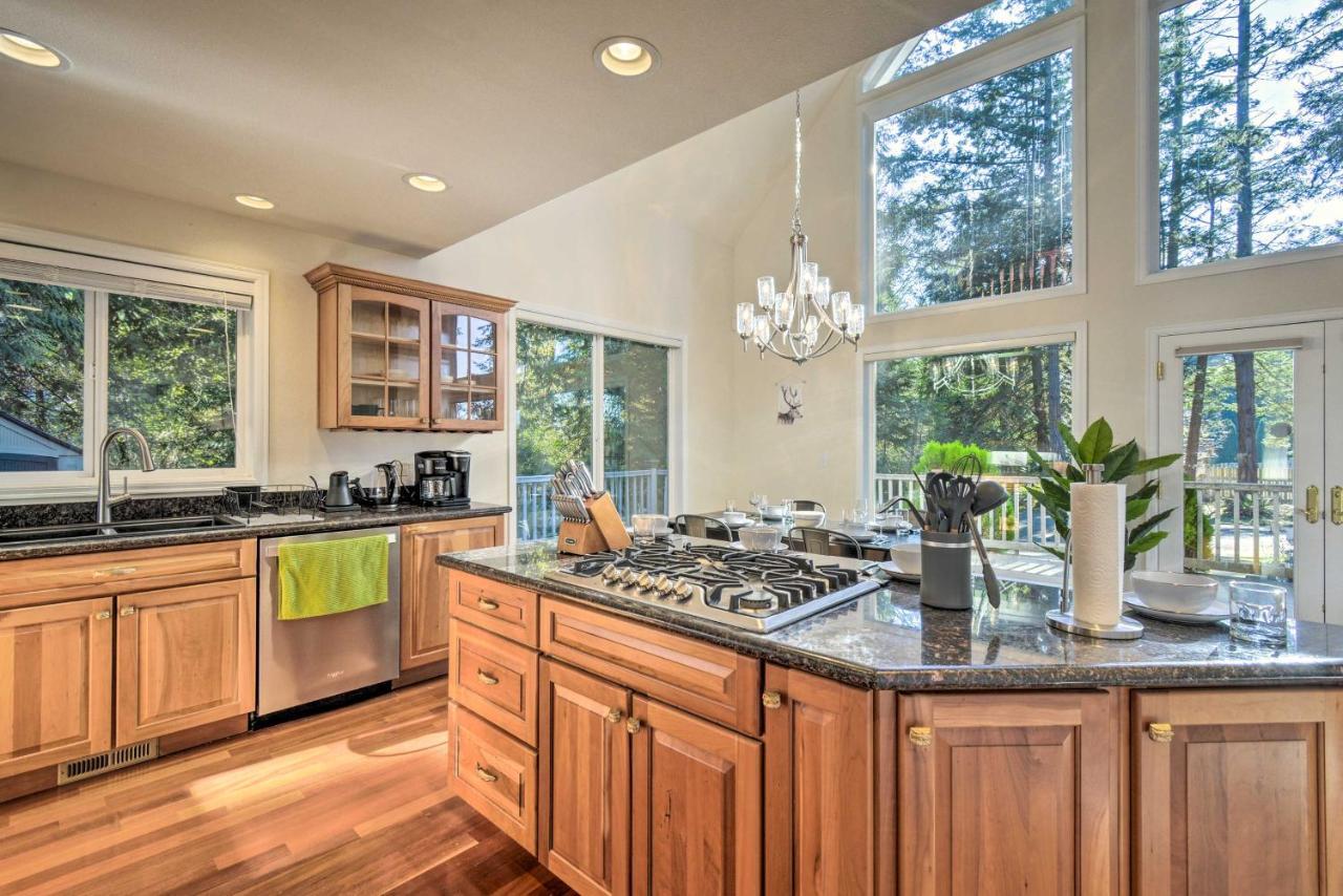 Fox Paws Luxury Cabin - Hot Tub, Fire Pit & Pines! Hansville Luaran gambar