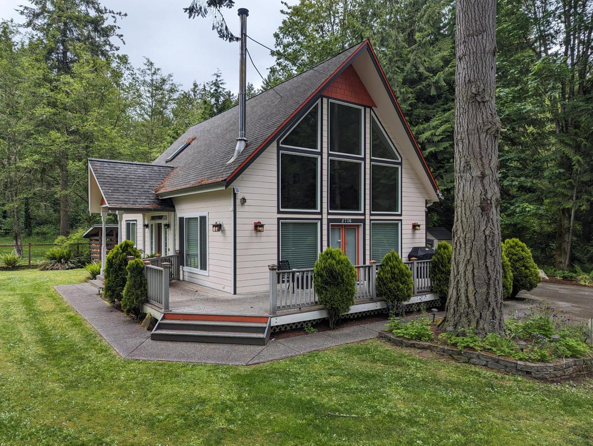 Fox Paws Luxury Cabin - Hot Tub, Fire Pit & Pines! Hansville Luaran gambar